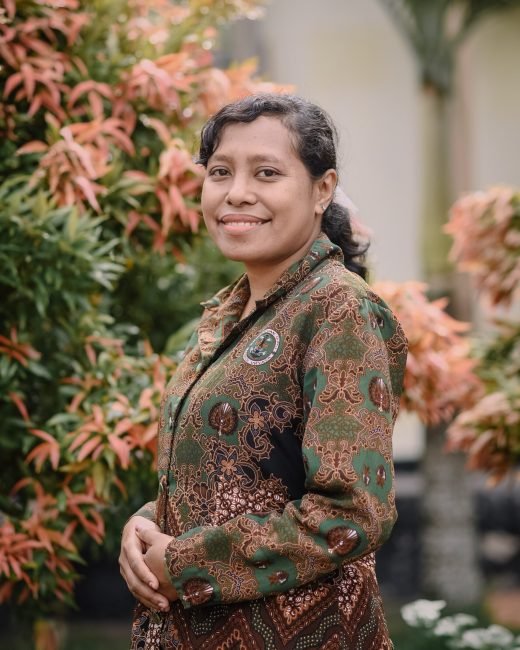 Maria Fatima Sumartif, S.Pd